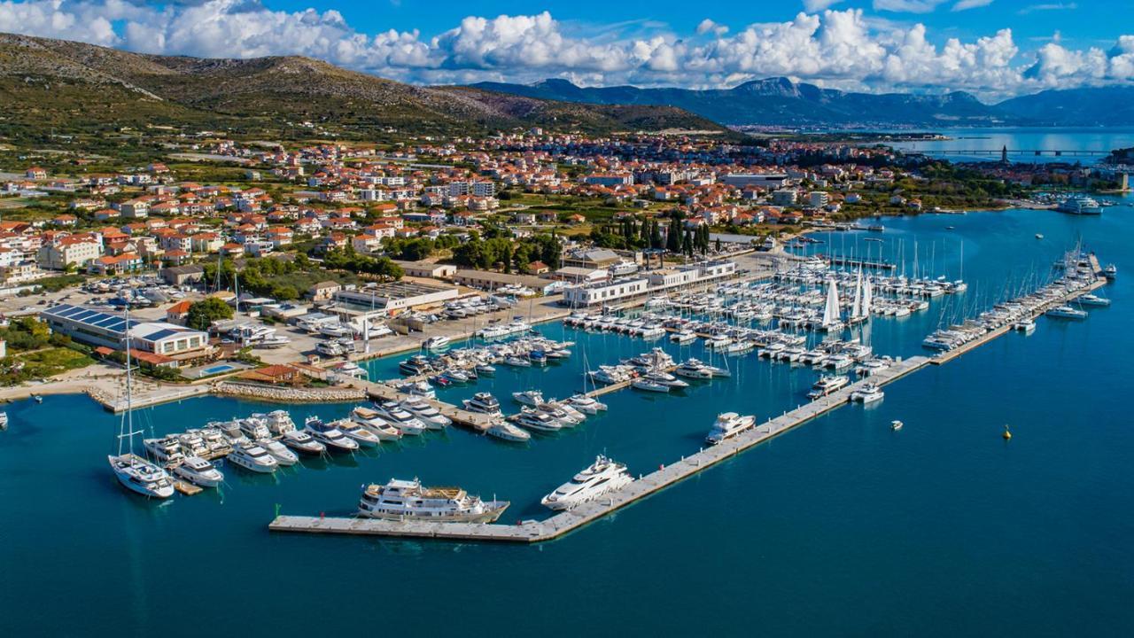 West Star Apartment Trogir Exterior photo